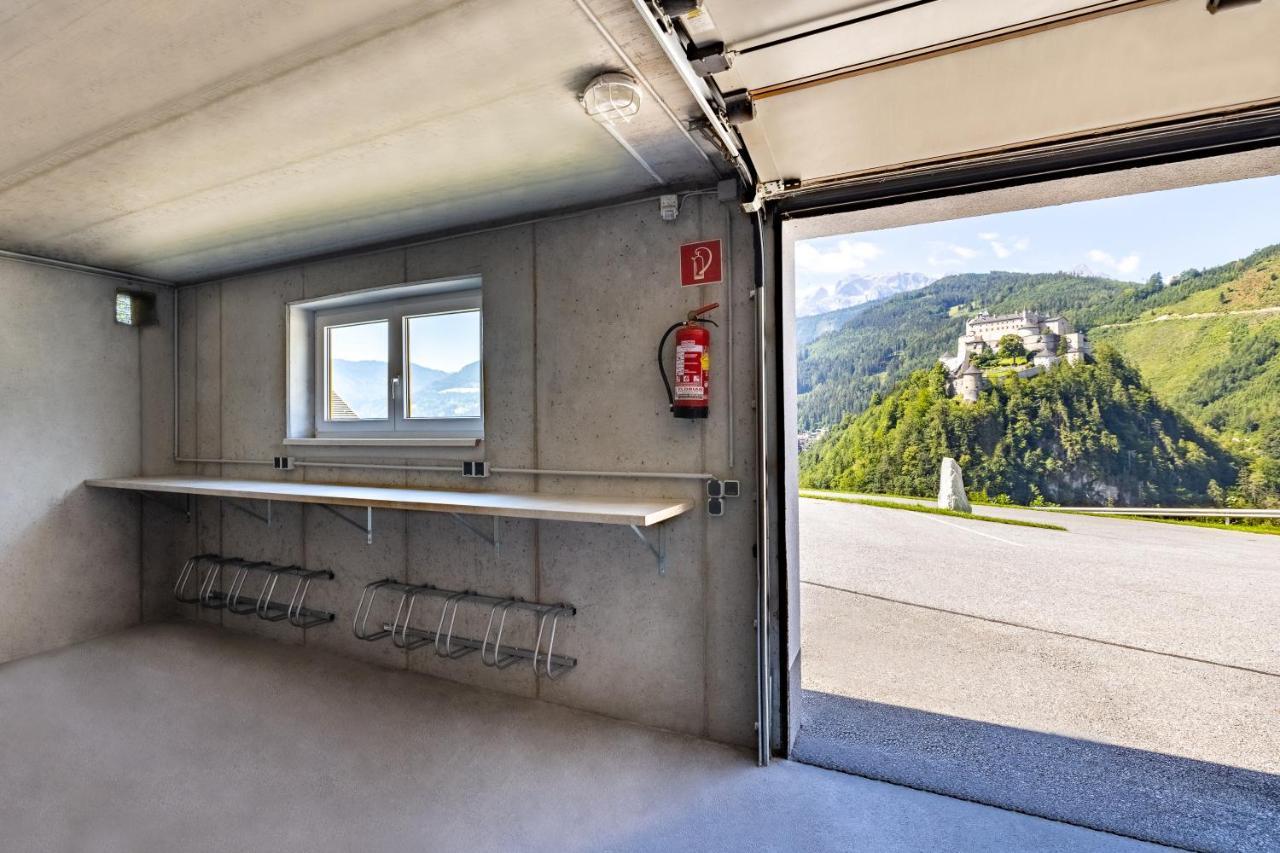 Hotel Der Burgblick-Adults Only Werfen Exteriér fotografie